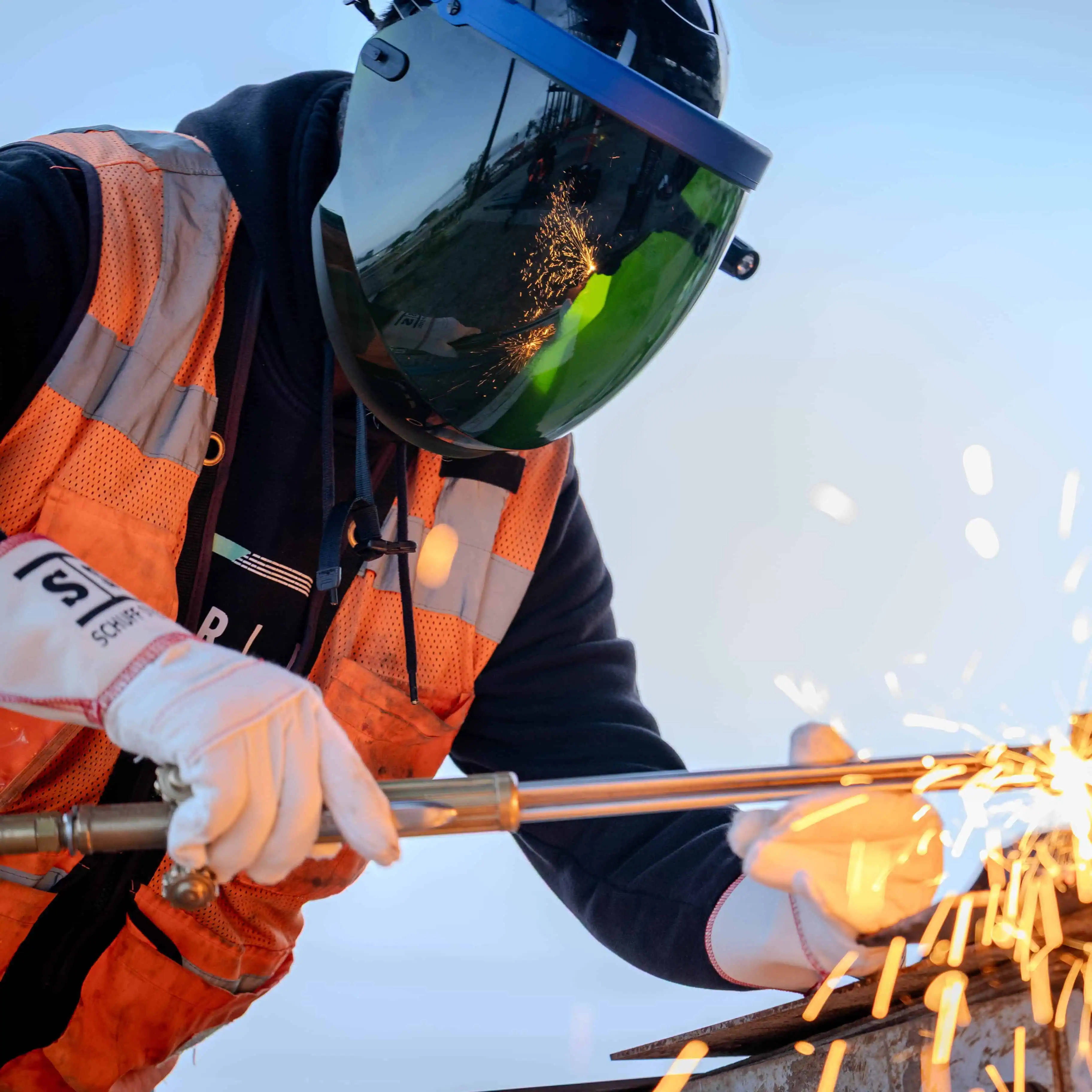 Welding Applications and Eye Hazards: A Guide to Proper Protection 